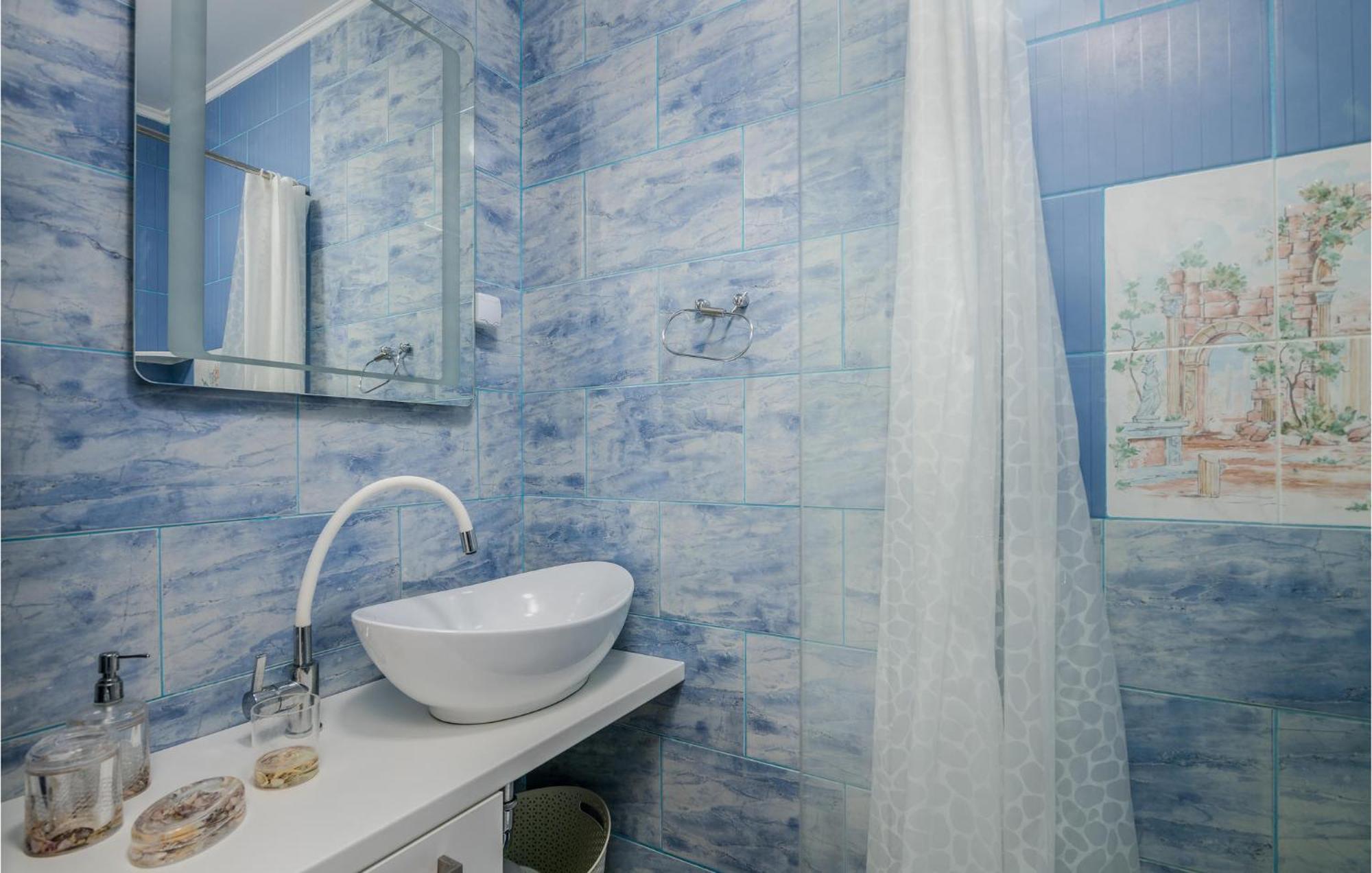 Nice Apartment In Stara Baska With Kitchen Exterior foto